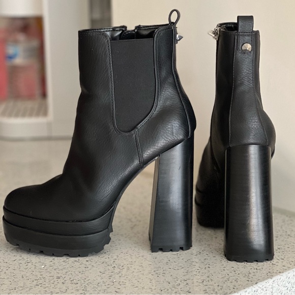 J Lo Margy ultra high heel platform ankle bootie boots chunky sexy 6.5 Chelsea - Picture 2 of 9